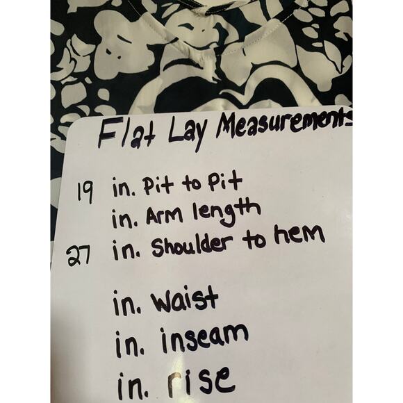 Cabi Shoulder Tie #5731  Navy/White Sleeveless Floral Print Medium Women's - Picture 6 of 8